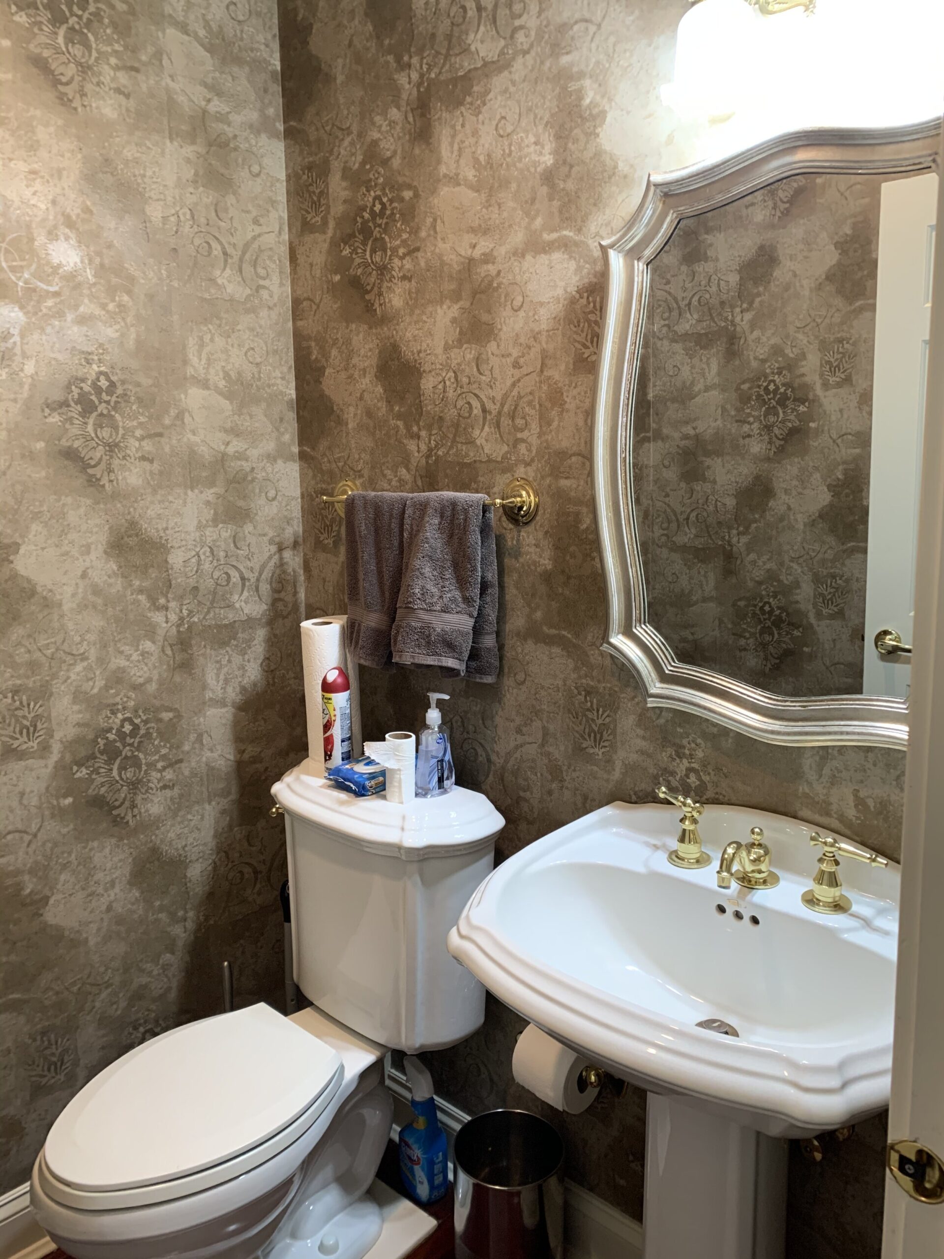 Powder room before renovation